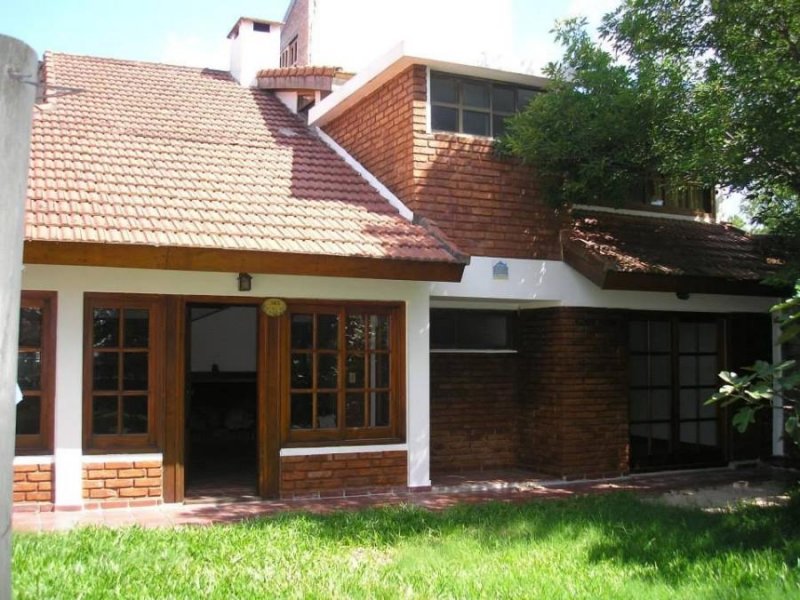 Foto Casa en Venta en Federación, Entre Rios - U$D 130.000 - CAV118652 - BienesOnLine