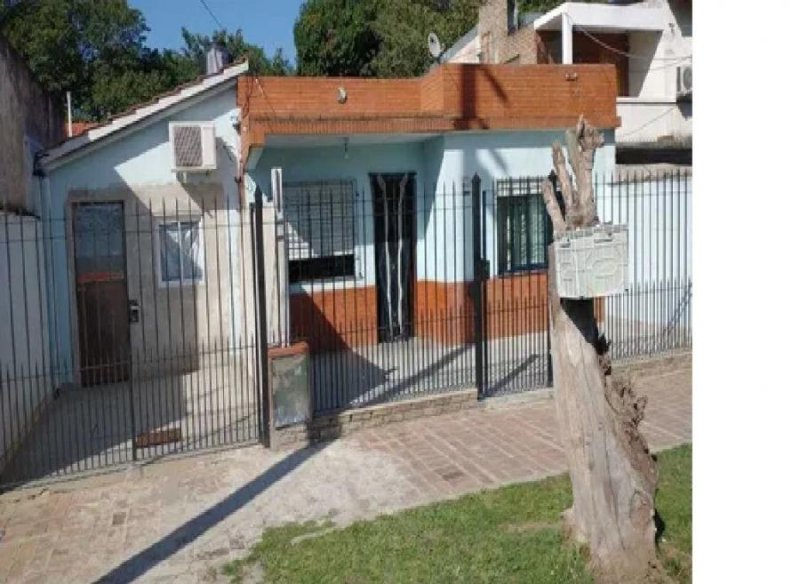 Casa en Venta en  San José, Buenos Aires