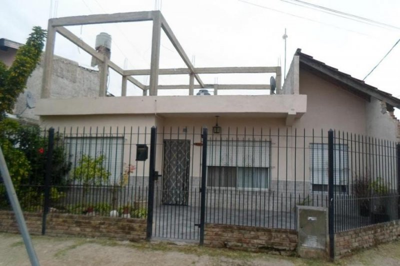 Casa en Venta en  solano, Buenos Aires