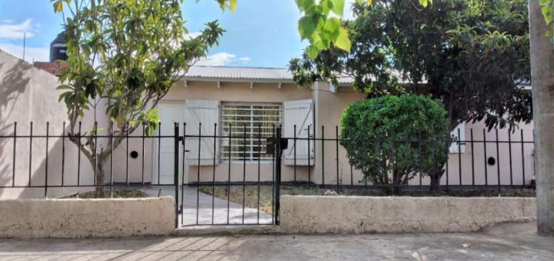 Casa en Venta en 27 de septiembre Coronel Rosales, Buenos Aires