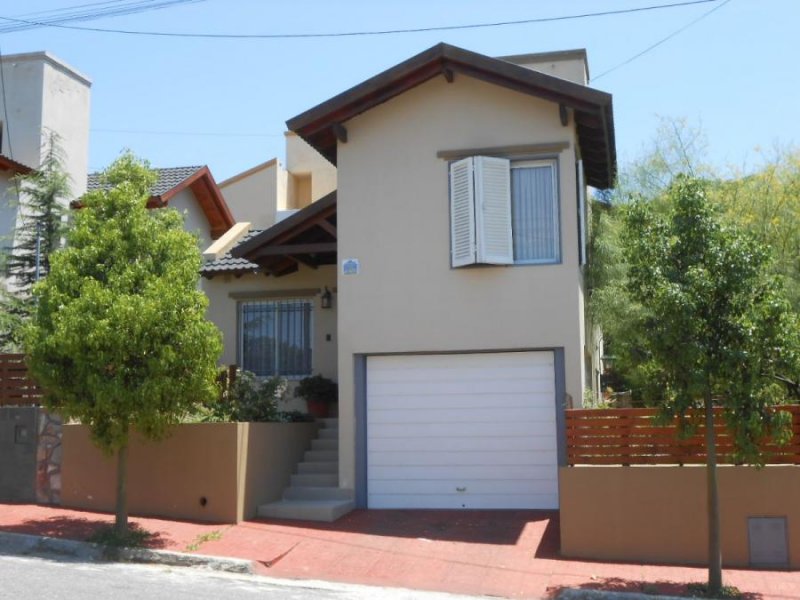 Casa en Alquiler por temporada en Parque jardín La Falda, Córdoba