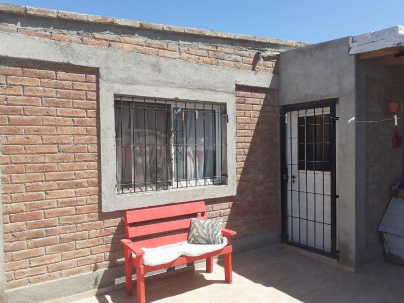 Foto Casa en Venta en Las Rosas, El Algarrobal, Mendoza - U$D 59.000 - CAV118611 - BienesOnLine