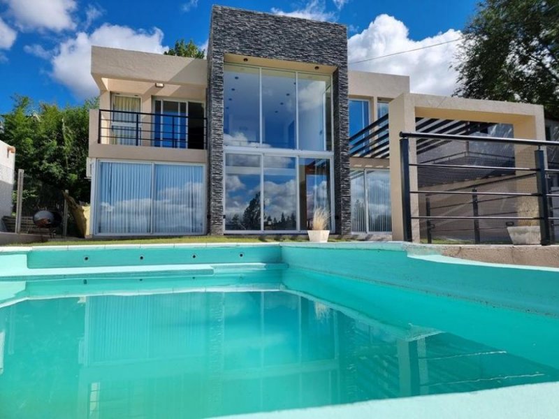 Casa en Venta en VILLA DEL LAGO Villa Carlos Paz, Cordoba