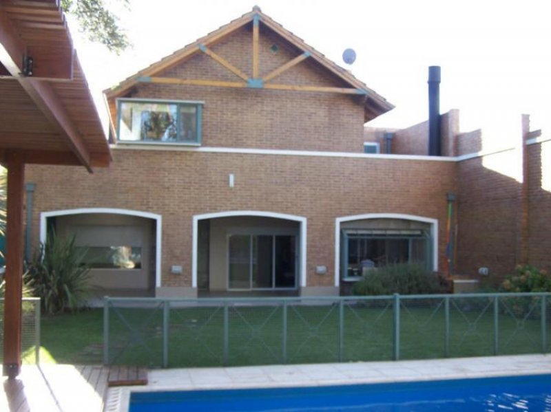 Casa en Venta en Barrio Prieto Cipolletti, Río Negro