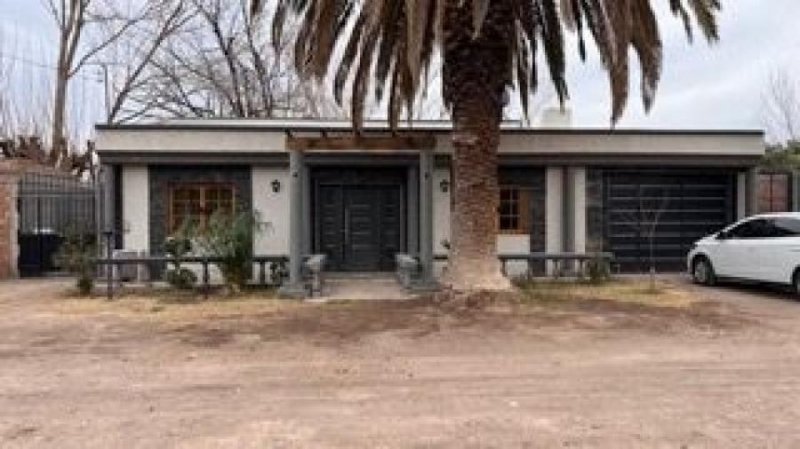 Casa en Venta en  General Alvear, Mendoza